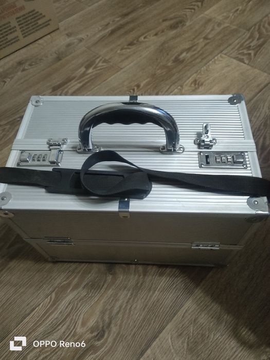 Продам кейс полностью алюминиевый