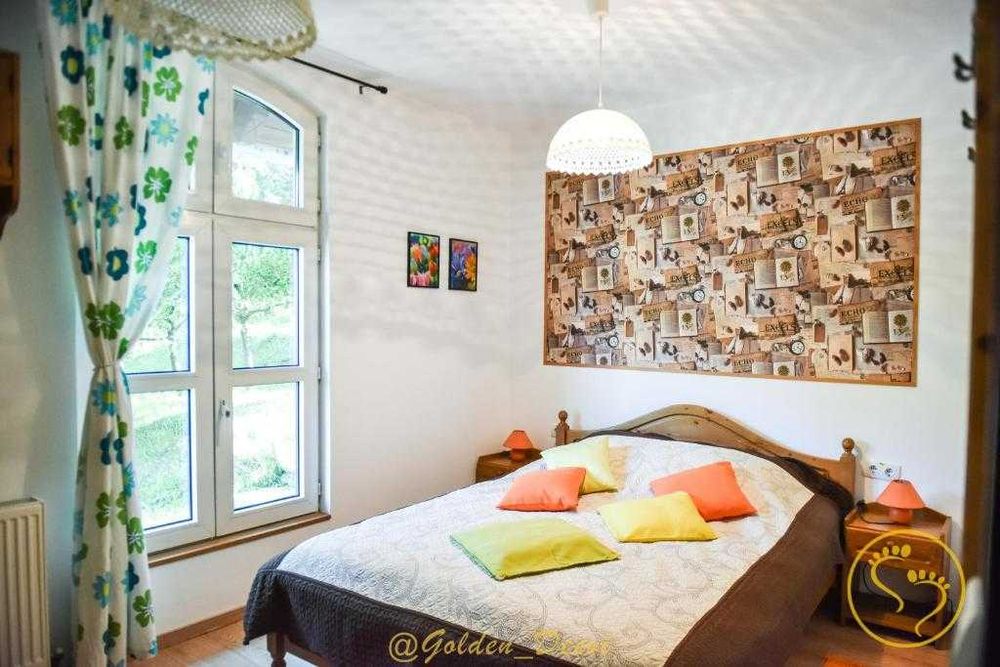 Inchiriez integral  casa de vacanta