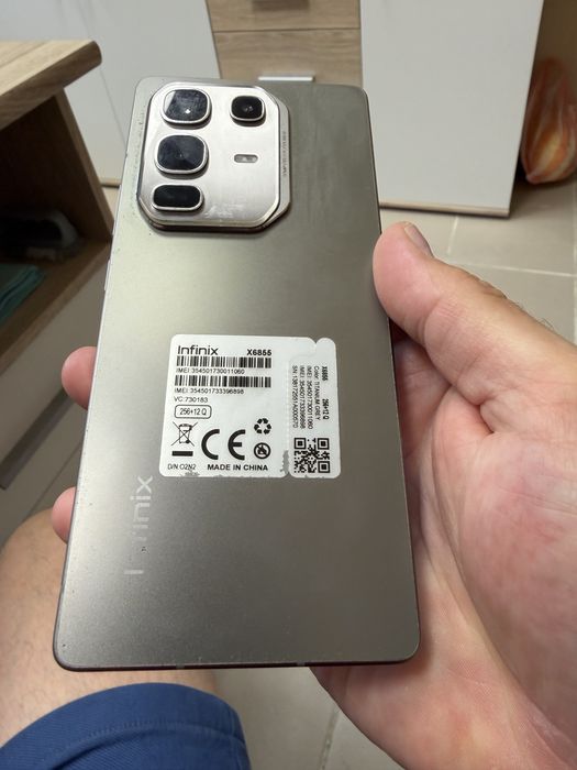 Infinix Note 50 Pro 12/256gb - отличен