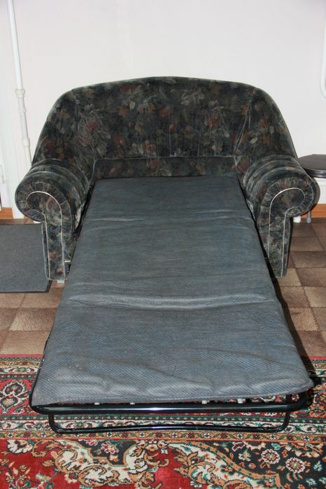 Продам диван двойку доставка