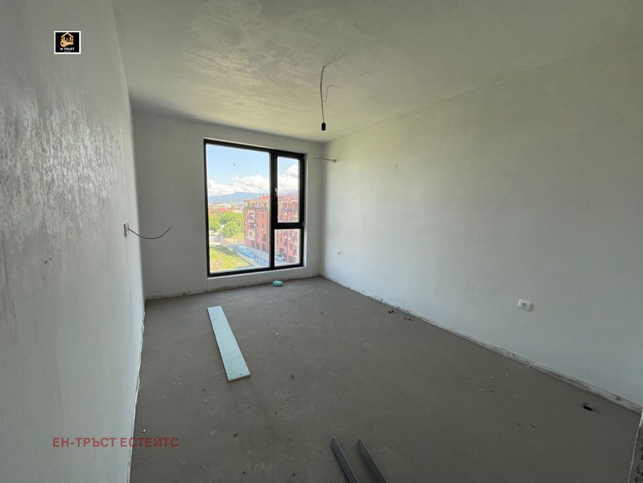 Продава се Двустаен апартамент в Пловдив, Остромила - 70 кв.м за 1643 €/кв.м - Снимка #3