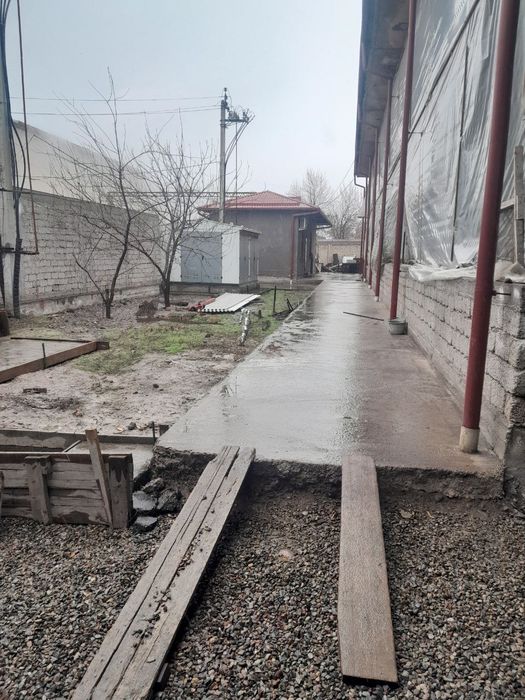 Бектемирский район Бектемир угловой цех 30-сотки 2000кв.м.