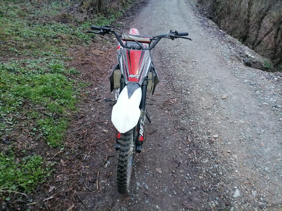 Motocicleta Cross Rfz Fx  250 cc 4T