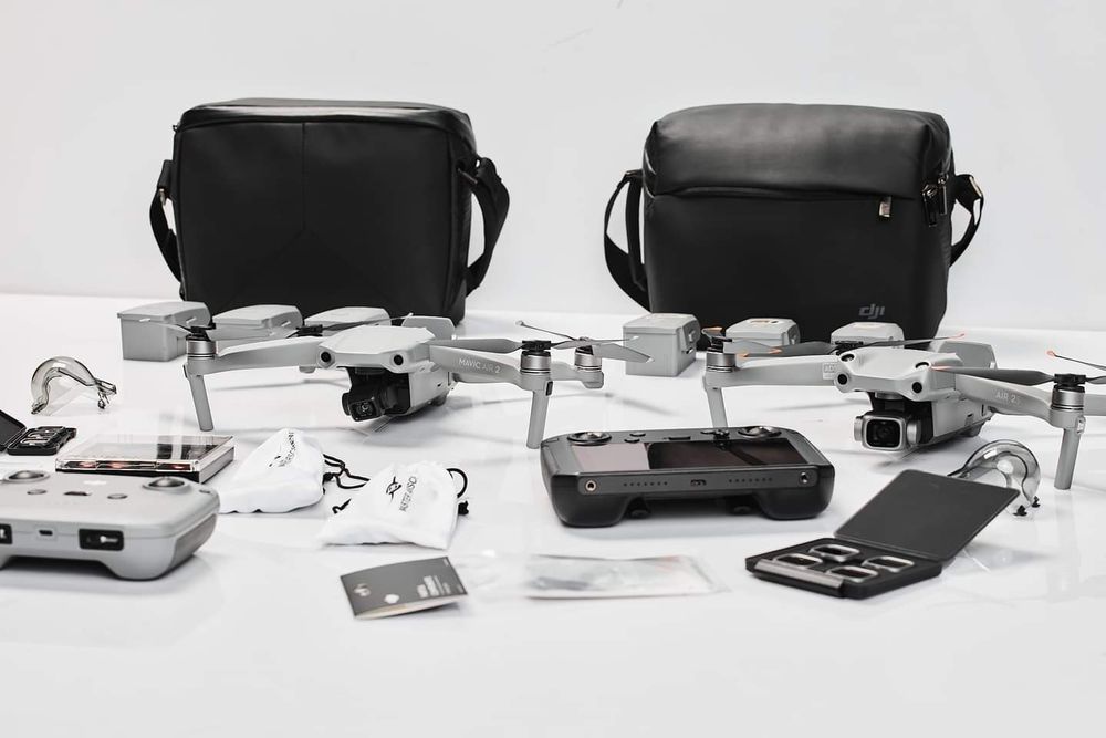 Air 2S Fly More Combo + Smart Controller