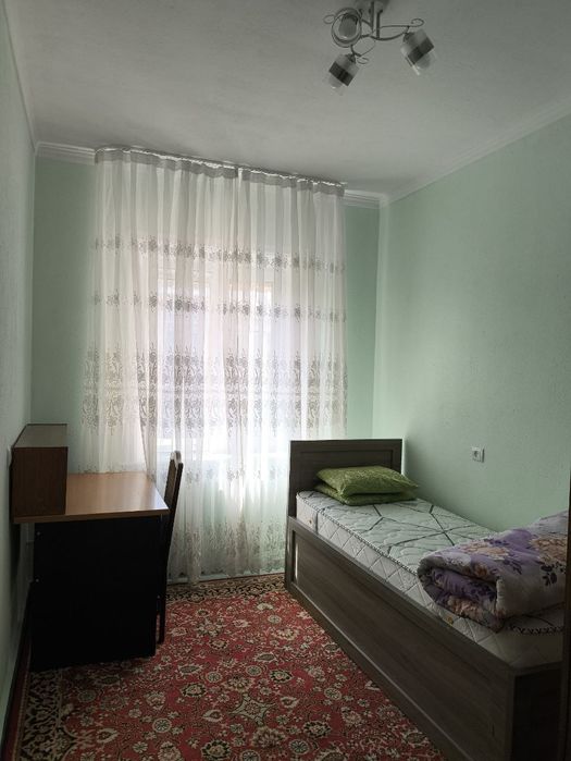 Uy sotiladi 3/5/5. 76 m². Olmazor tumani. Qora-Qamish 2/4.