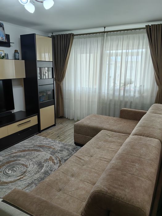 Vând apartament cu 2camere