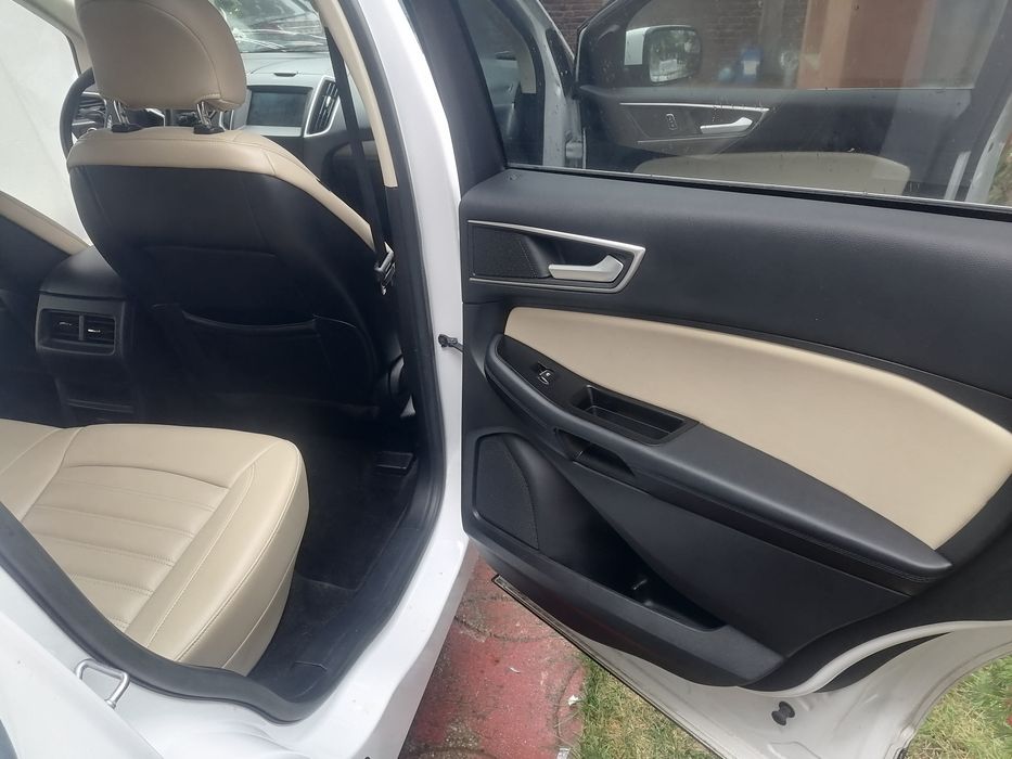 Dezmembrez ford edge 2016