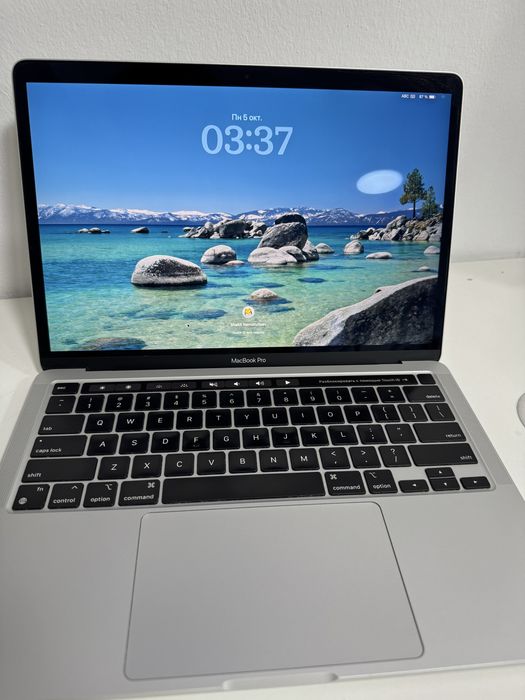 Macbook pro 13 m1 8/256gb