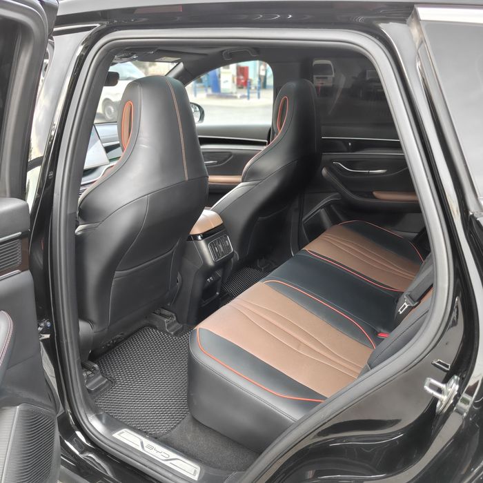 BYD Song Plus DM-i AWD, 2023/2024, в идеальном состоянии