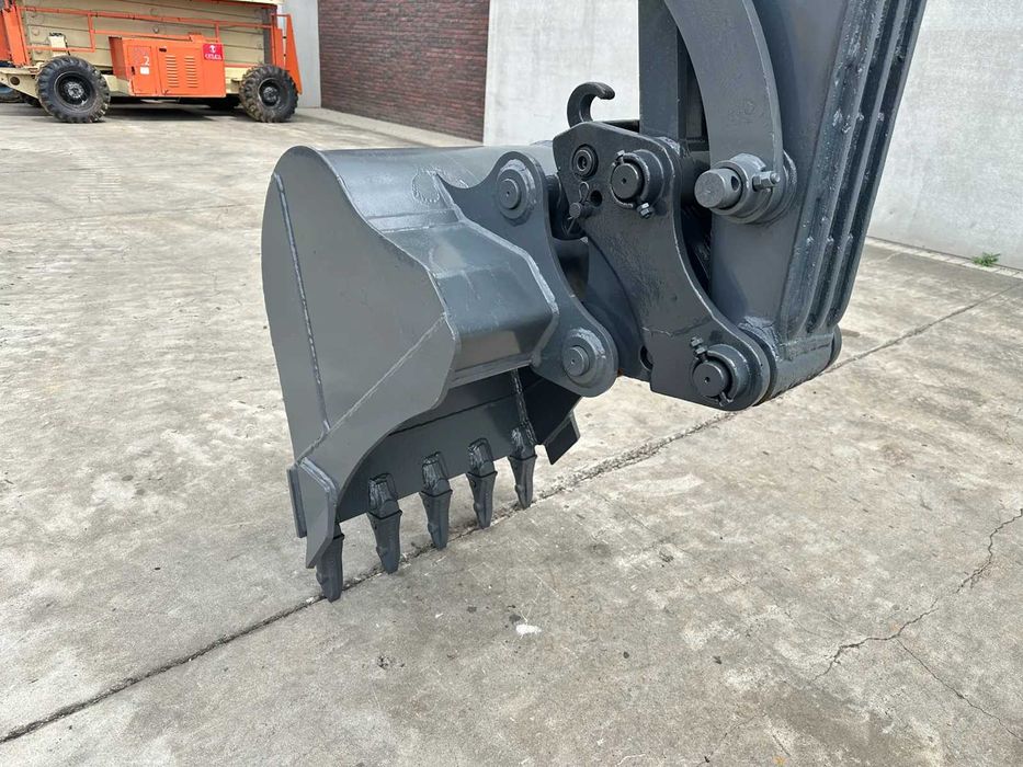 Miniexcavator / Midiexcavator Volvo EC60C (5.6 Tone) – An 2012