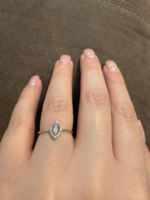 Inel Vida din aur alb 18K marimea 54 cu 21 diamante mici