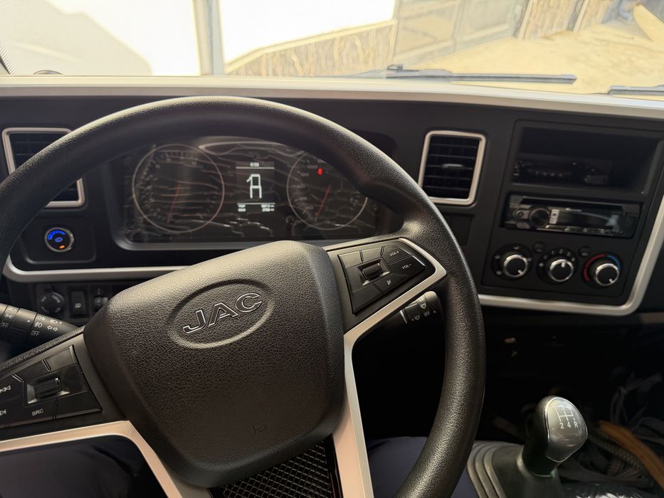 Грузовой автомобиль JAC HFC