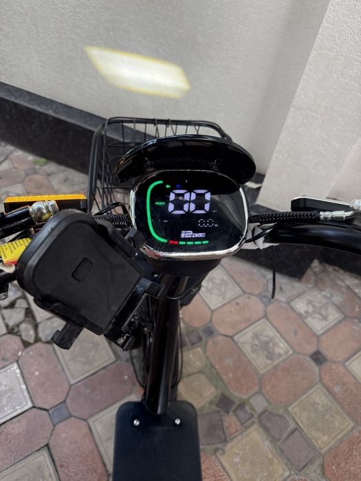 Moto skuter ideal