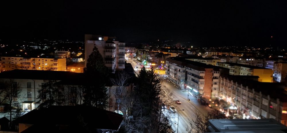 Vand Apartament 2 camere 55 mp CENTRAL
* complet utilat și mobilat direct proprietar