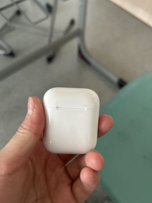 Airpods 2 немного б/у