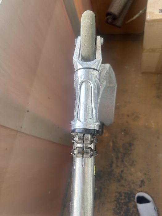 Продам трюковой самокат