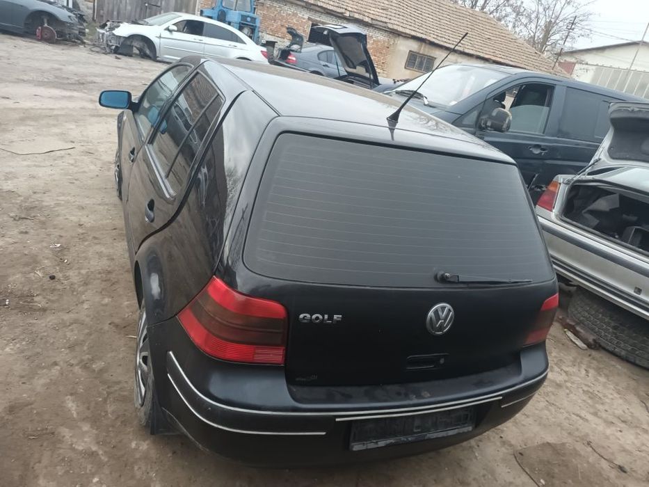 Dezmembrari  VW GOLF 4  1997  > 2006 1.4 16V Benzina
