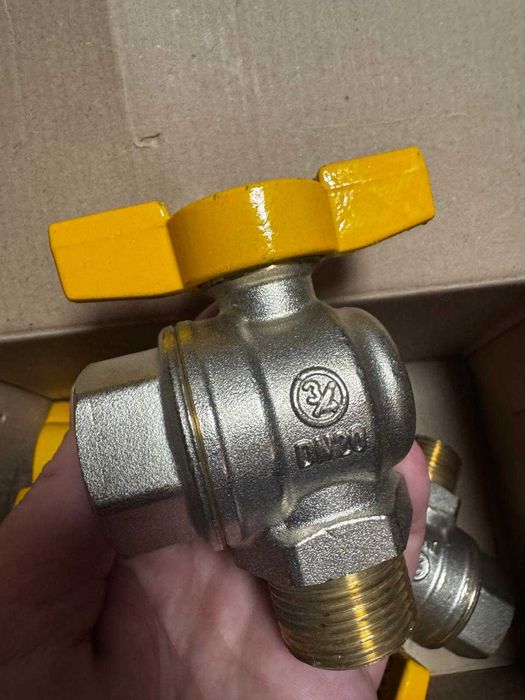 Robinet gaz GIACOMINI R780GX044 3/4"