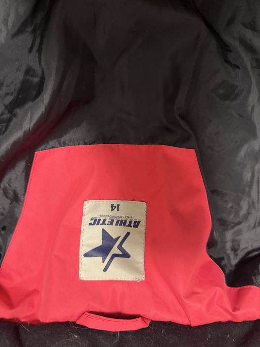 Детско ски яке и каска