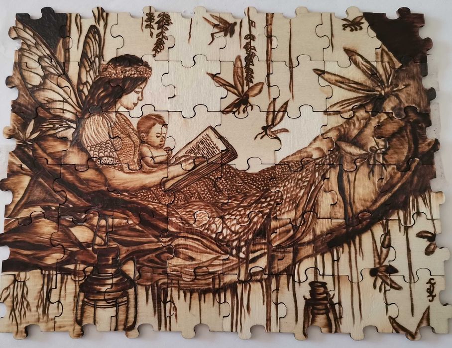 Продавам дървен пъзел