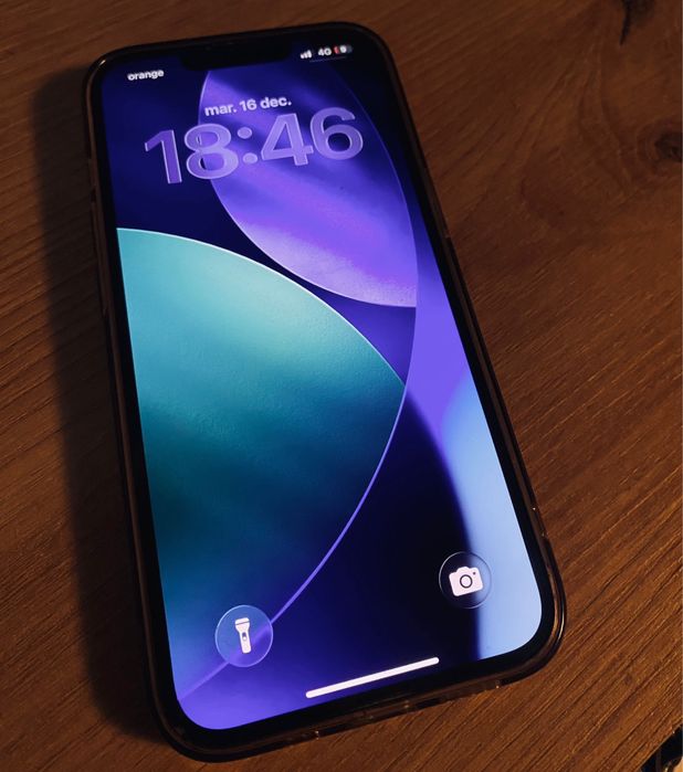 Vând iPhone 14, 128 GB