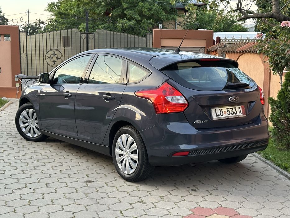 FORD Focus 2012 — imagine 5