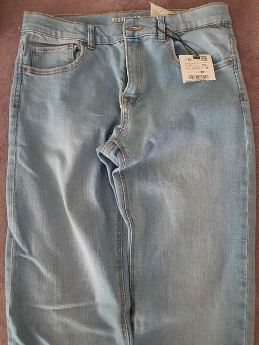 Blugi Zara copii , noi, 40 lei