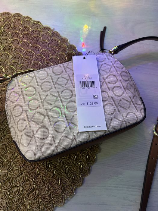 Продам сумку Calvin Klein