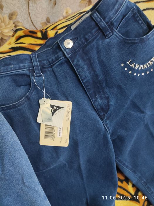 Джинсы женские Lafeinier