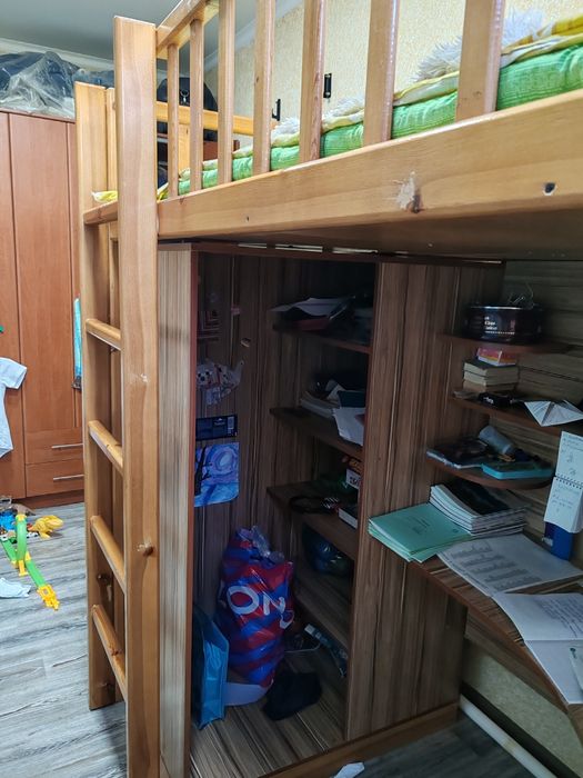 Продаётся кровать 2этажная