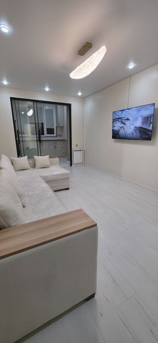 Продам на ЭКО базаре 2в3/2/4