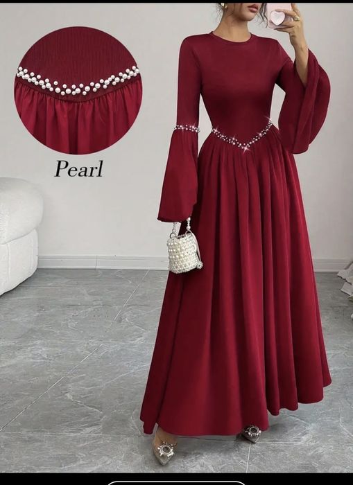 Продам платья новая