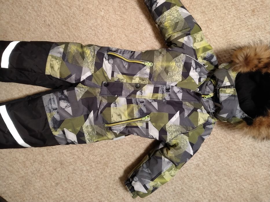 Продам комбинезон зимний