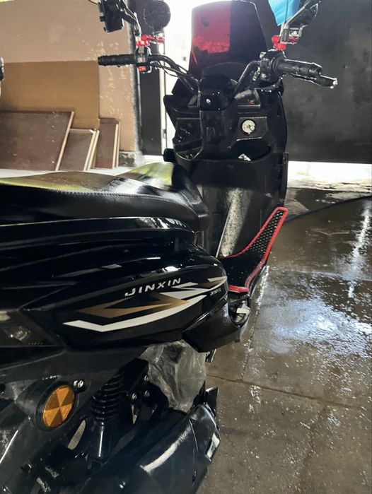 Мопед скутер макси