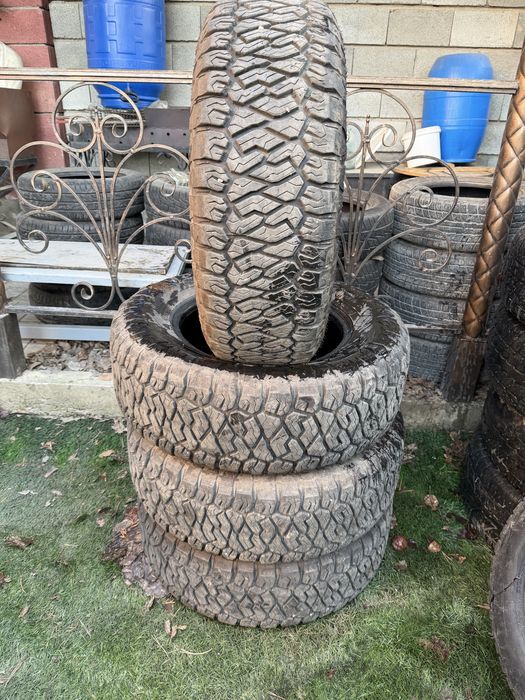 265/65 R17. MAXXIS AT