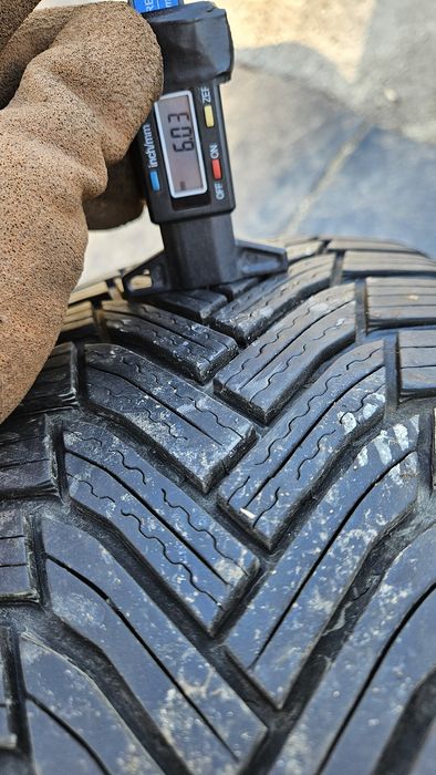 2бр гуми 205 60 16 дот 20 мишелин