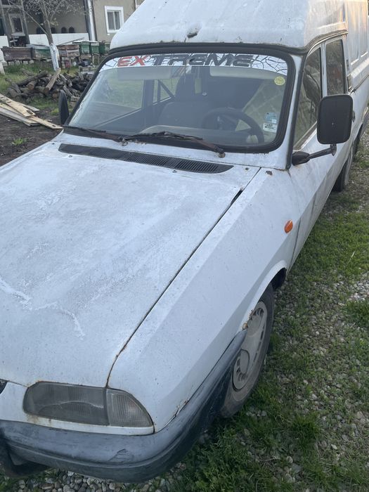 Vand masina dacia papuc