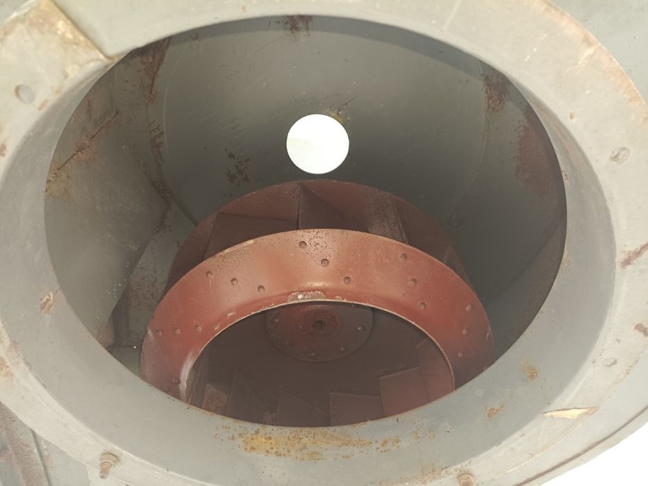 Продам вытяжки, улитки.