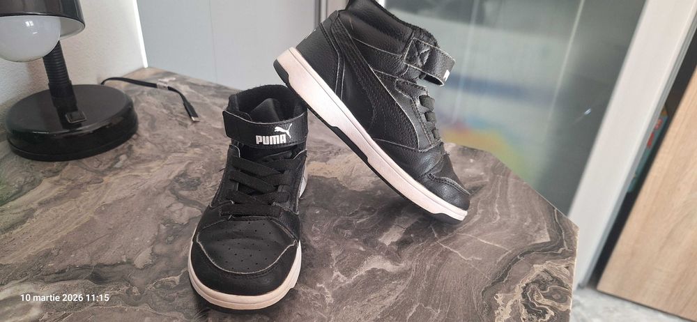 Vand Adidasi băieți