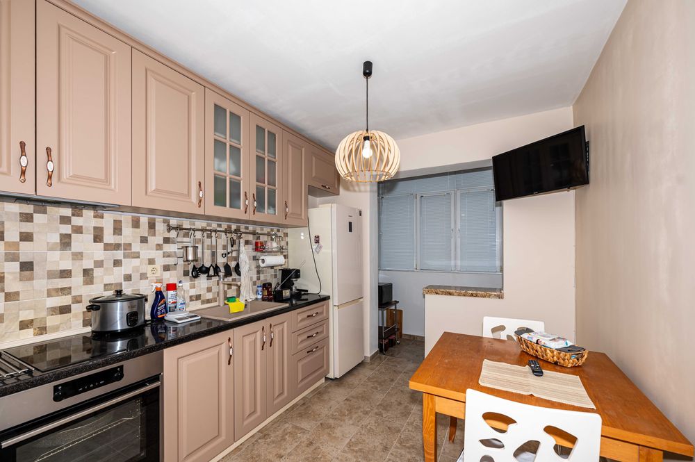 Продава се Двустаен апартамент в Пловдив, Изгрев - 63 кв.м за 1302 €/кв.м - Снимка #12