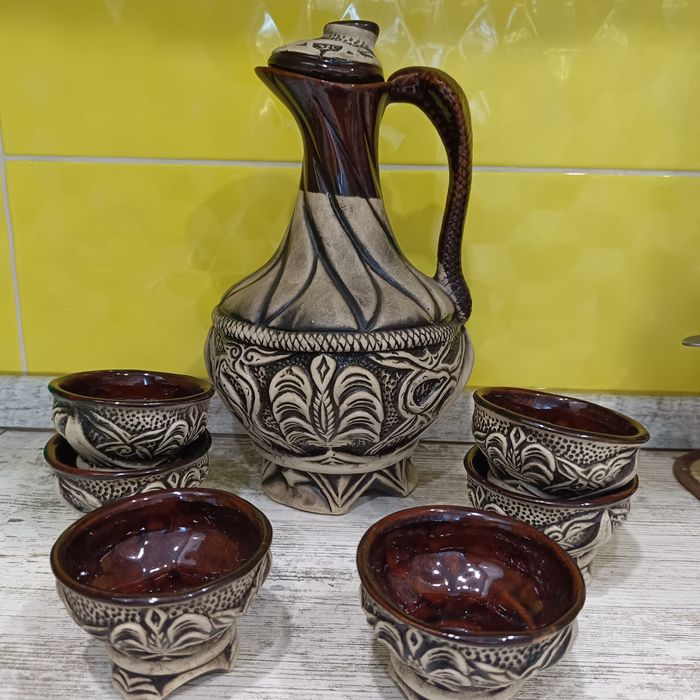 Продам графин с пиалами