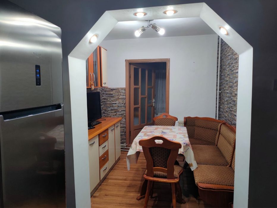 Apartament 3 cam Piata mica