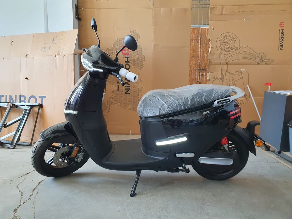 Schimb Scuter Horwin 95km/h -150km range