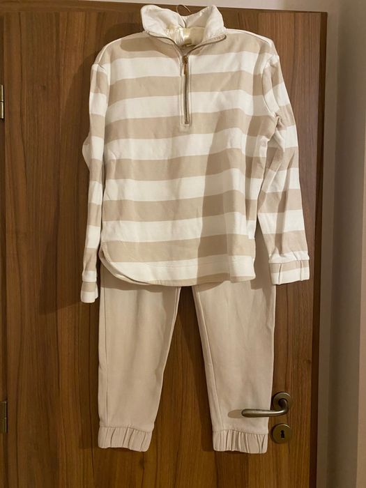 Дамски спортен комплект анцунг горнище и долнище размер М