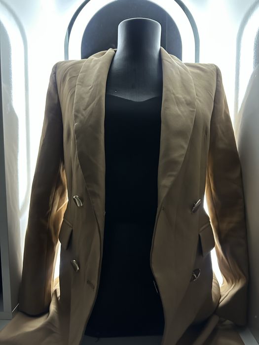 Кафяво елегантно сако