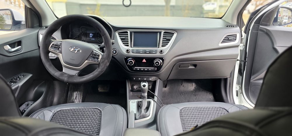 Suv tekin narxga Hyundai accent 2020yil 2-pozitsya Comfort60.000km
