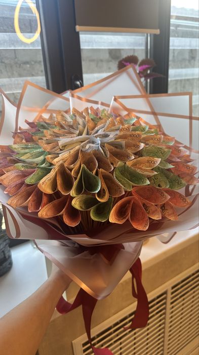 Денежный букет на 54000