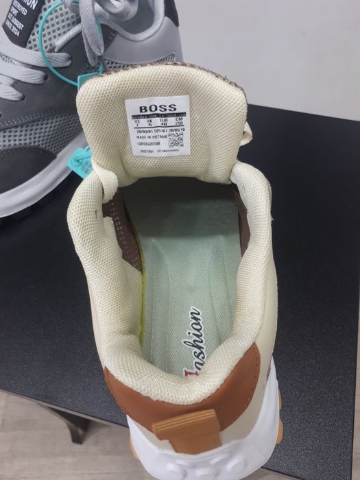 Optim narxda oyoq kiyimlar Vetnam