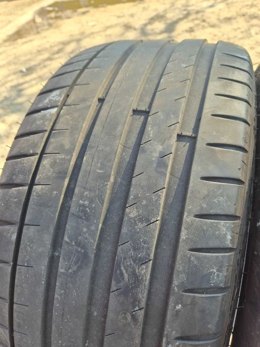 2 Anvelope de VARA - 255/40/18 - Michelin PS4 RFT - Stare F BUNA 2023