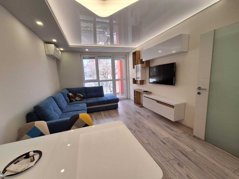 Продава се Двустаен апартамент в Пловдив, Каменица 2 - 69 кв.м за 1028 €/кв.м - Снимка #1